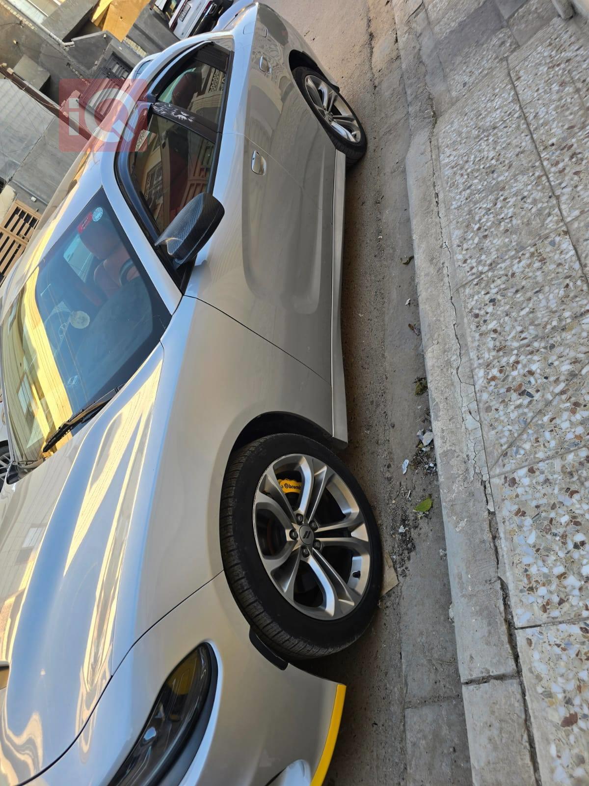 دودج تشارجر